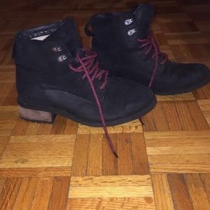 UGG Lace up Bootie