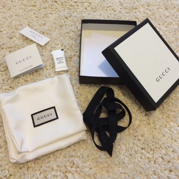 Gucci men's wallet box and dustbag