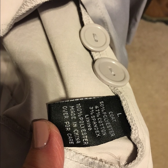 Beautiful Silver Jacket Size Large fits like Med - Picture 4 of 4