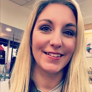 Meet your Posher, Gina