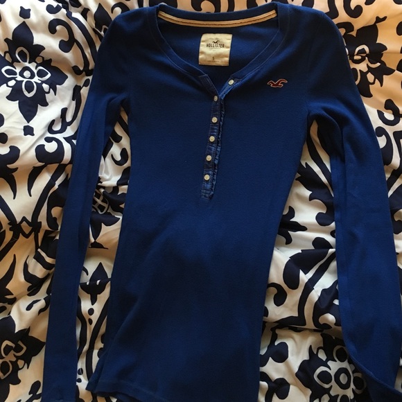 Blue hollister button down long sleeve