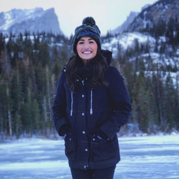 Meet your Posher, Cassi