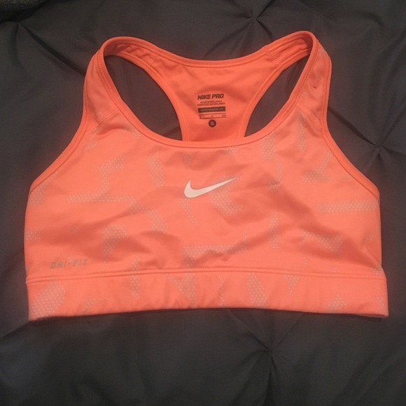 Like new Nike sports bras
