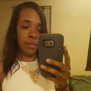 Meet your Posher, Arielle