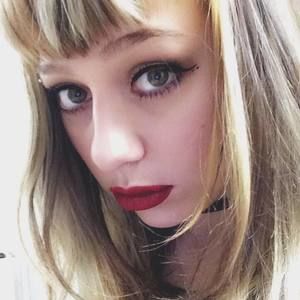 Meet your Posher, Leah