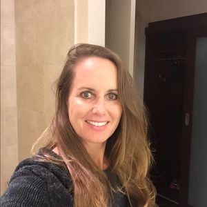 Meet your Posher, Shelly