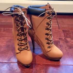 Heeled Styled Work Boots!