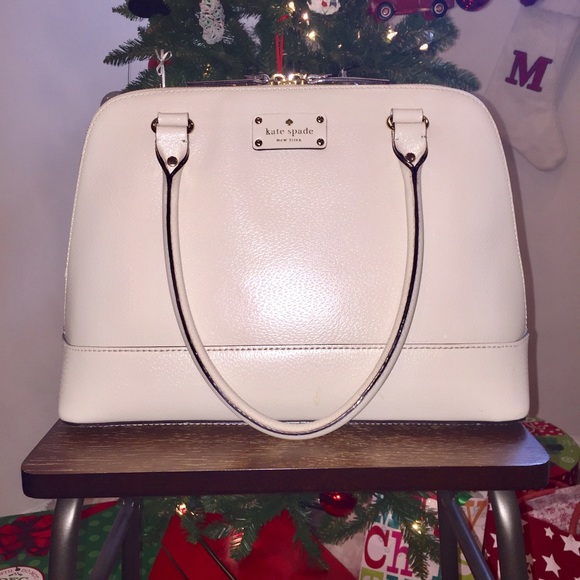 Large Wellesley Rachelle in Cream w/ Gold Hardware
