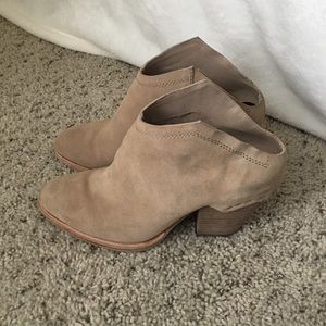 Dolce Vita Suede Haddee Booties