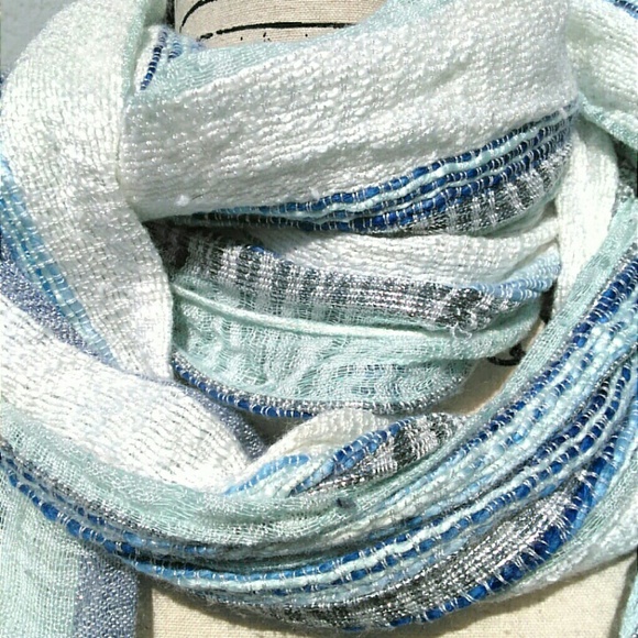 ๐HPx2๐ LOFT Glimmering Scarf NWOT - Picture 2 of 5