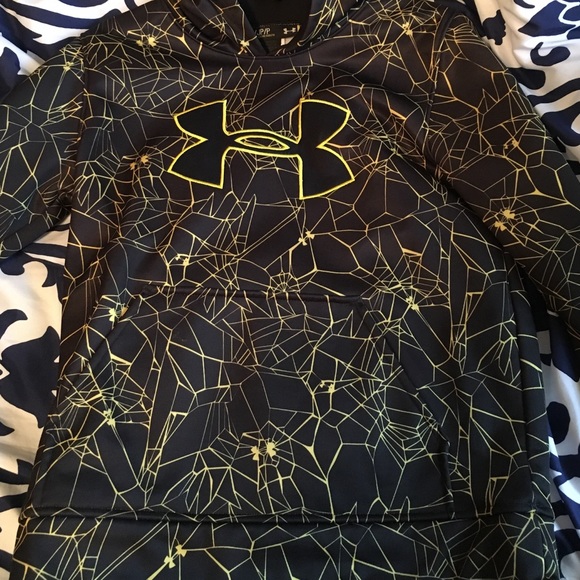 Boys Underarmour Hoodie