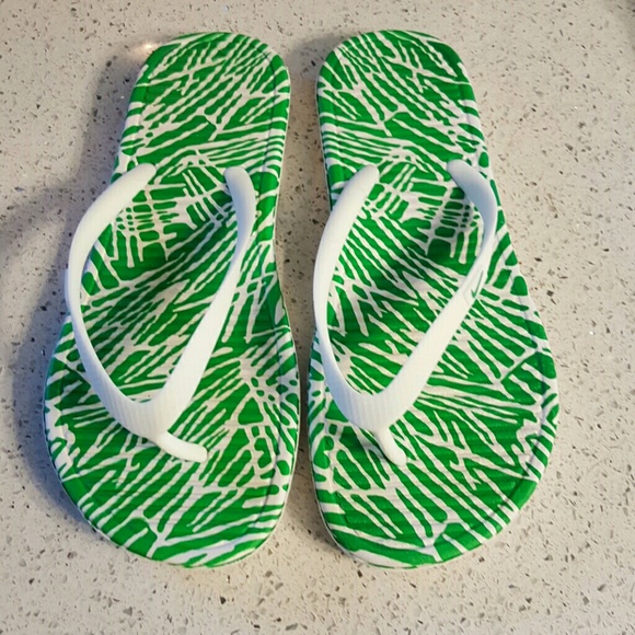 Nike flip flops