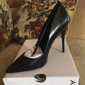 Brand new ALDO 7.5 heels