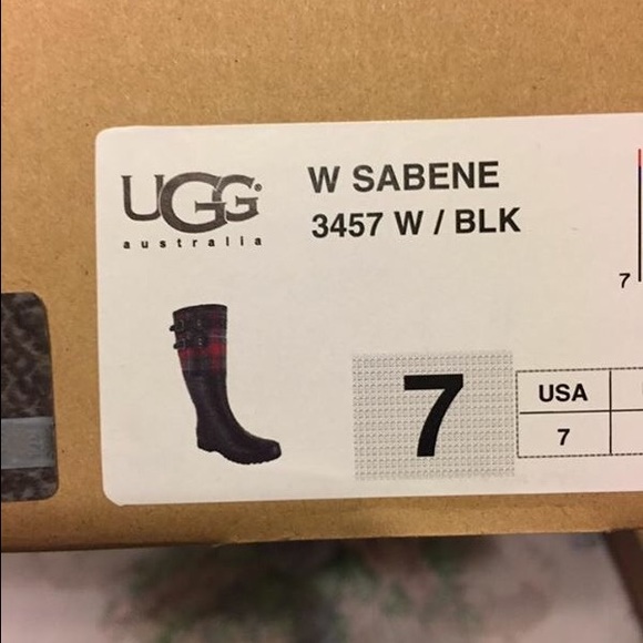 UGG boots.  Sabene. Size 7. Thin wool lining.