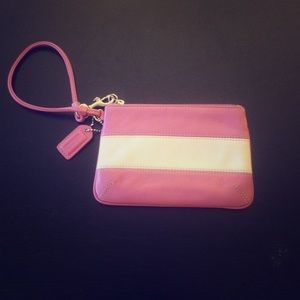 Coach leather pink/white wristlet