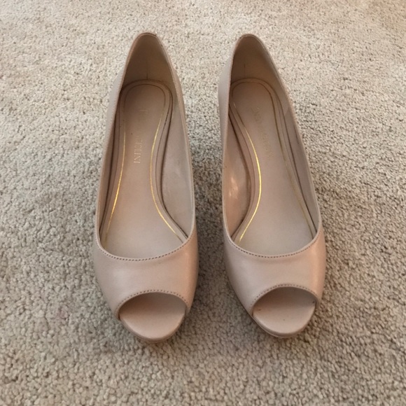 Pinkish beige 👠