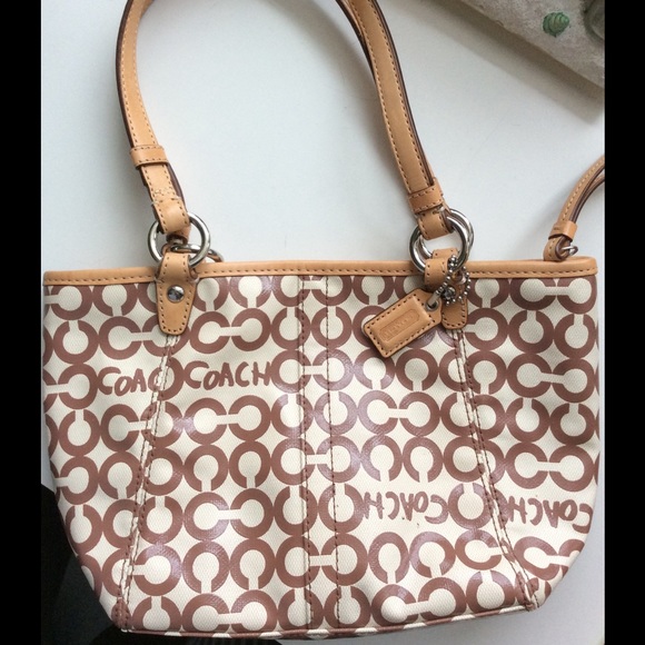 AUTHENTIC Coach Leah Opt Art Shoulder Bag #42419