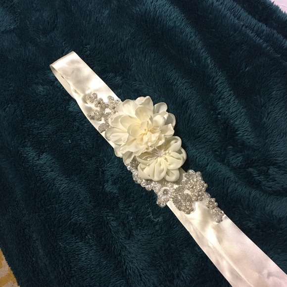 Bridal Belt - Picture 2 of 4