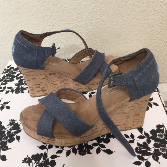 Toms wedges