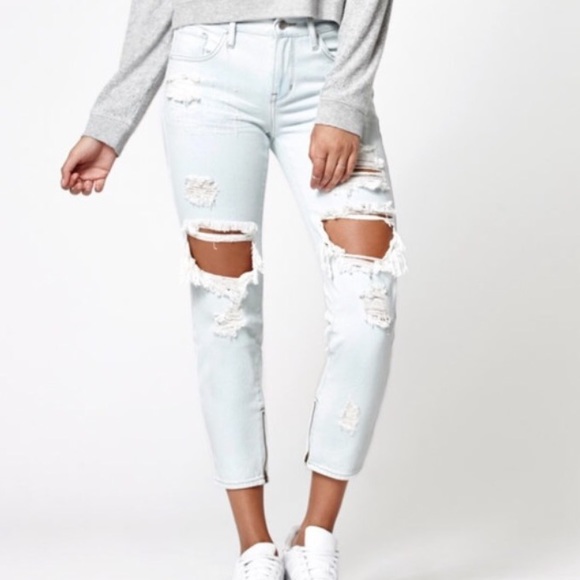 Kendall and Kylie ripped girlfriend jeans