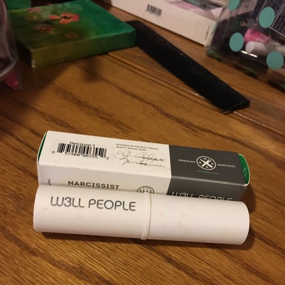 W3ll People Narcissist foundation stick
