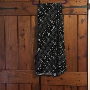 LuLaRoe Maxi Skirt XS