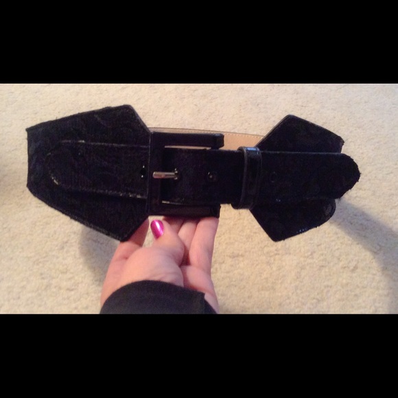 Lace Belt - Picture 2 of 3