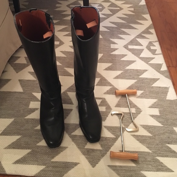 Ariat Riding Boots size 7