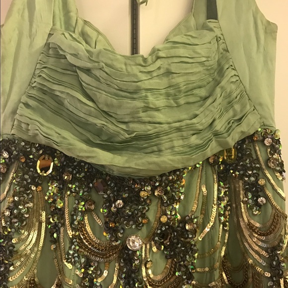 Light green olive color cocktail dress - Picture 2 of 4
