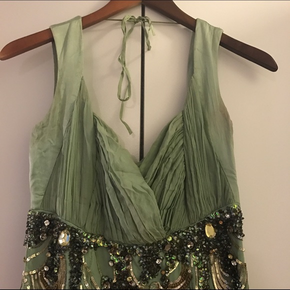 Light green olive color cocktail dress - Picture 3 of 4