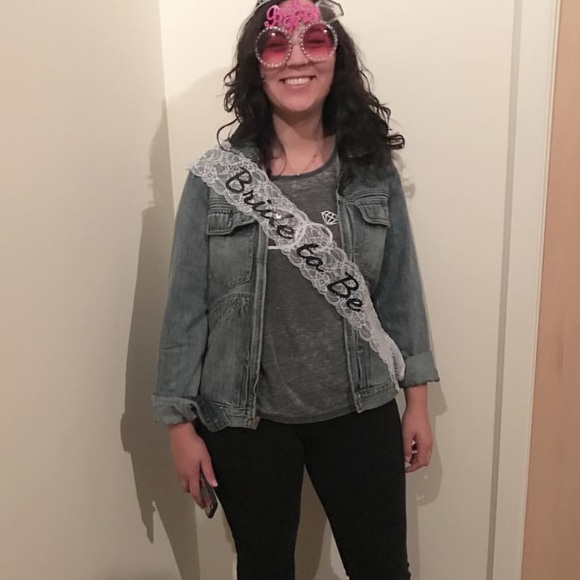 Bachelorette bundle! - Picture 2 of 4