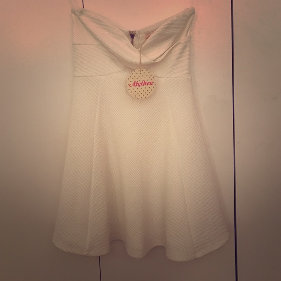 Alythea strapless dress
