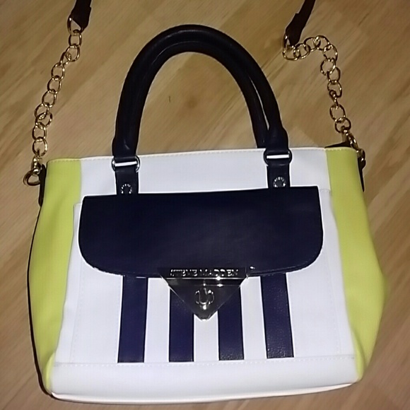 Steve madden chartreuse purse