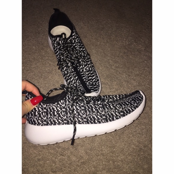 Sneakers🎁