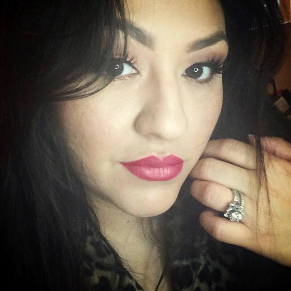 Meet your Posher, Charlene