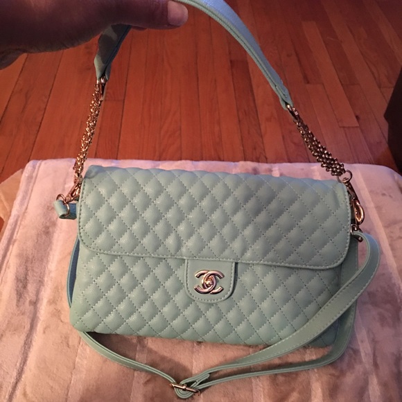 Channel "faux" quilted mint green handbag