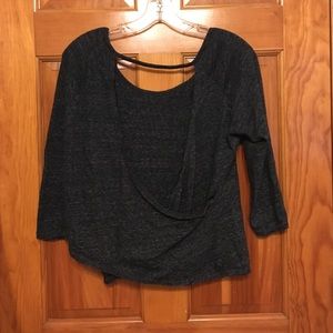 Cut-out back 3/4 sweater