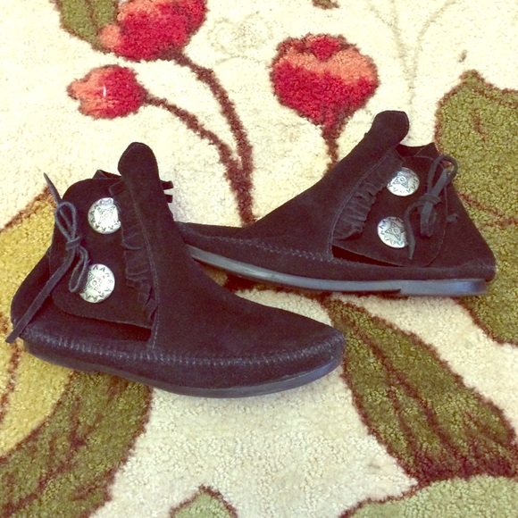Minnetonka booties