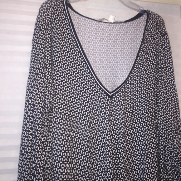 Max Studio Top - Picture 2 of 4