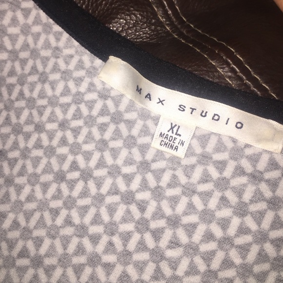 Max Studio Top - Picture 4 of 4