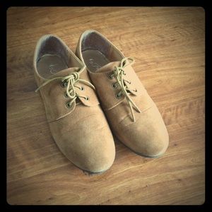 Forever 21 tan suede brown oxfords flats