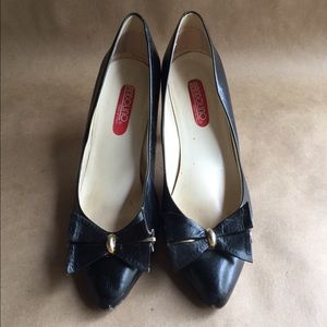 Vintage Bandolino Heels