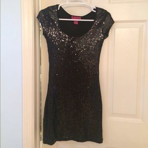 NWOT 100% sequins dress