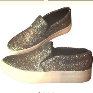 NWT Steve Madden Glitter Sneakers