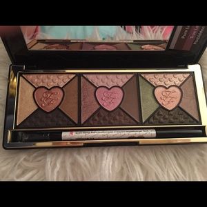 Too faced Love Palette