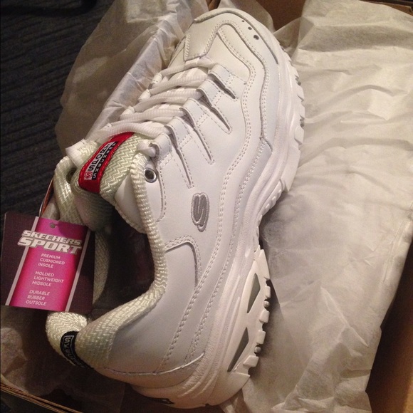 ❌SOLD❌ White Skechers Sports (NWT)