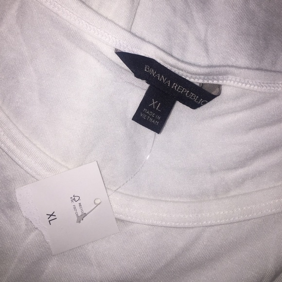 Banana Republic White Top - Picture 4 of 4