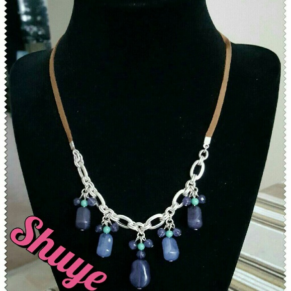 Fashion gemstone necklace