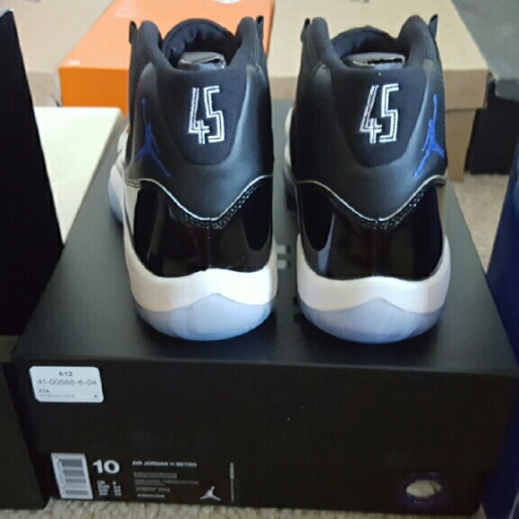 Space jams jordans main image 2