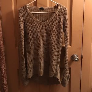 Cute &a comfy sweater, size large, Rue 21